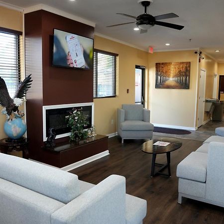Baymont Inn & Suites Manning Esterno foto