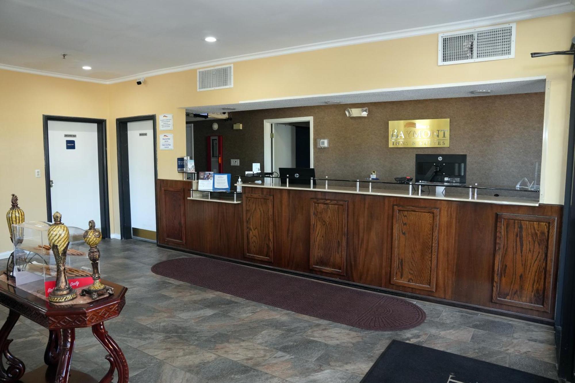 Baymont Inn & Suites Manning Esterno foto