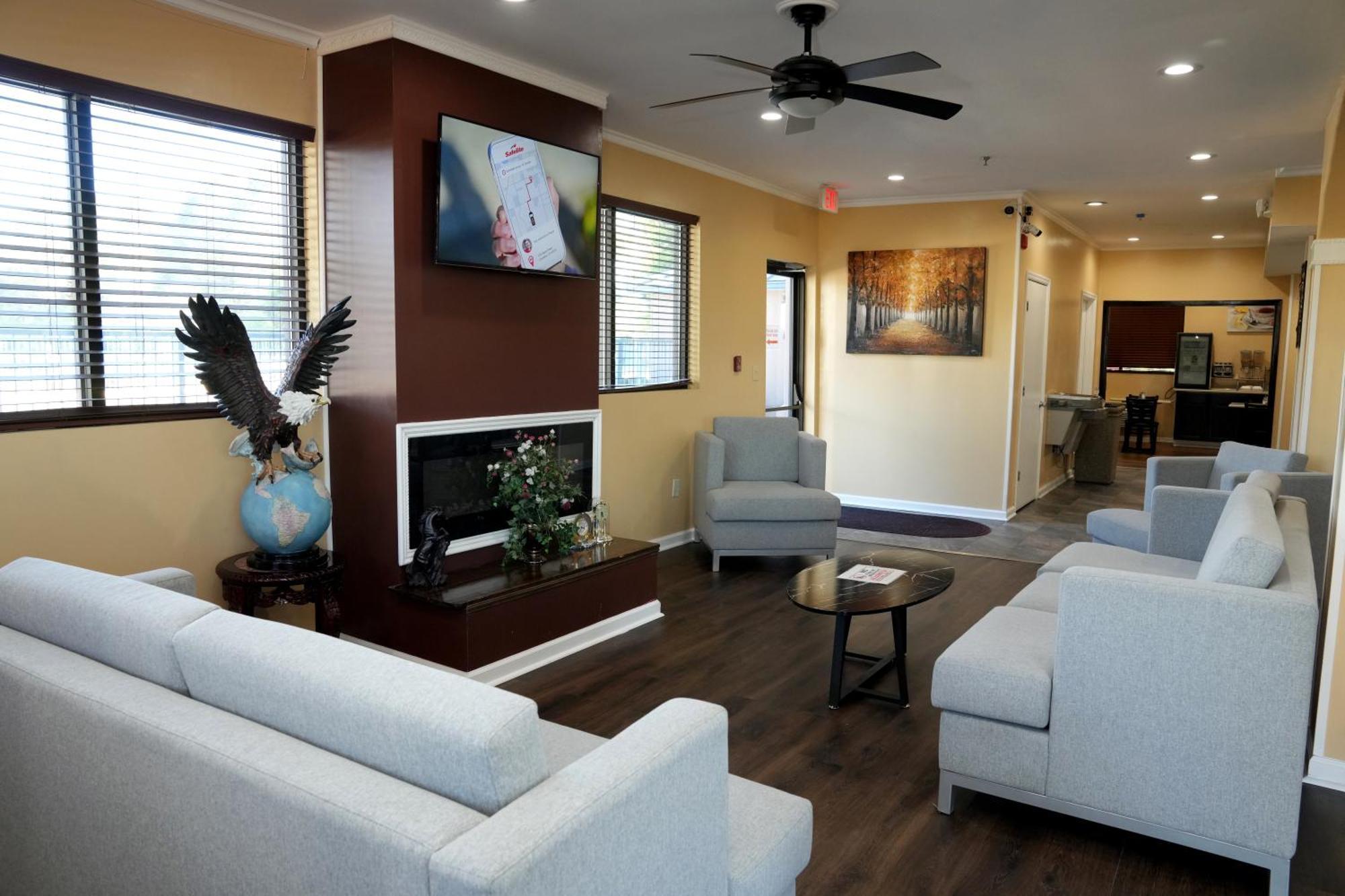 Baymont Inn & Suites Manning Esterno foto